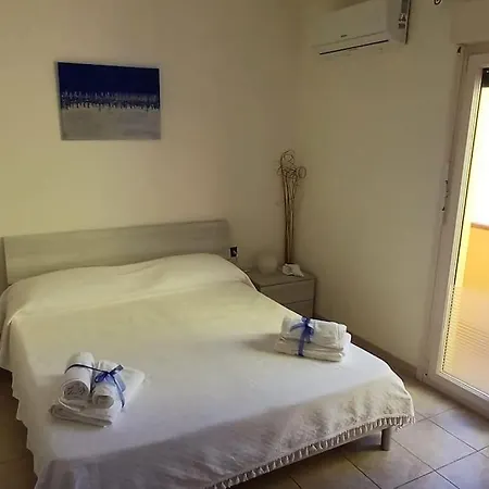 شقة Marida - Dimora Moderna In Centro Storico SantʼAntìoco